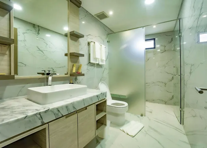Sunrise Aventus فندق نوسا دوا